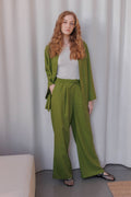 wide-leg palazzo pants made from nattle fabric (70% ramie, 30% linen).