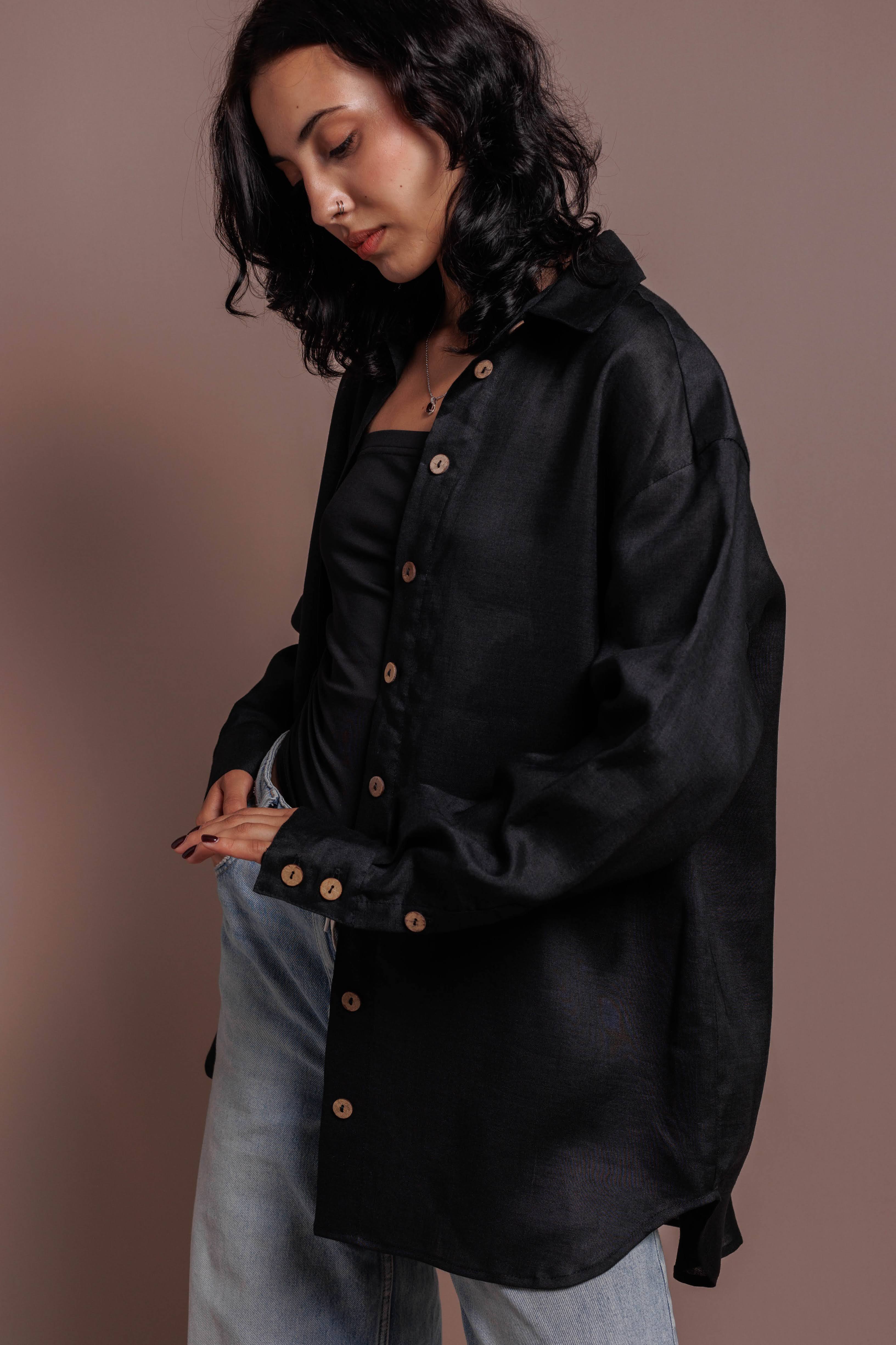 Women’s Oversized Shirt • 100% Nettle • Black