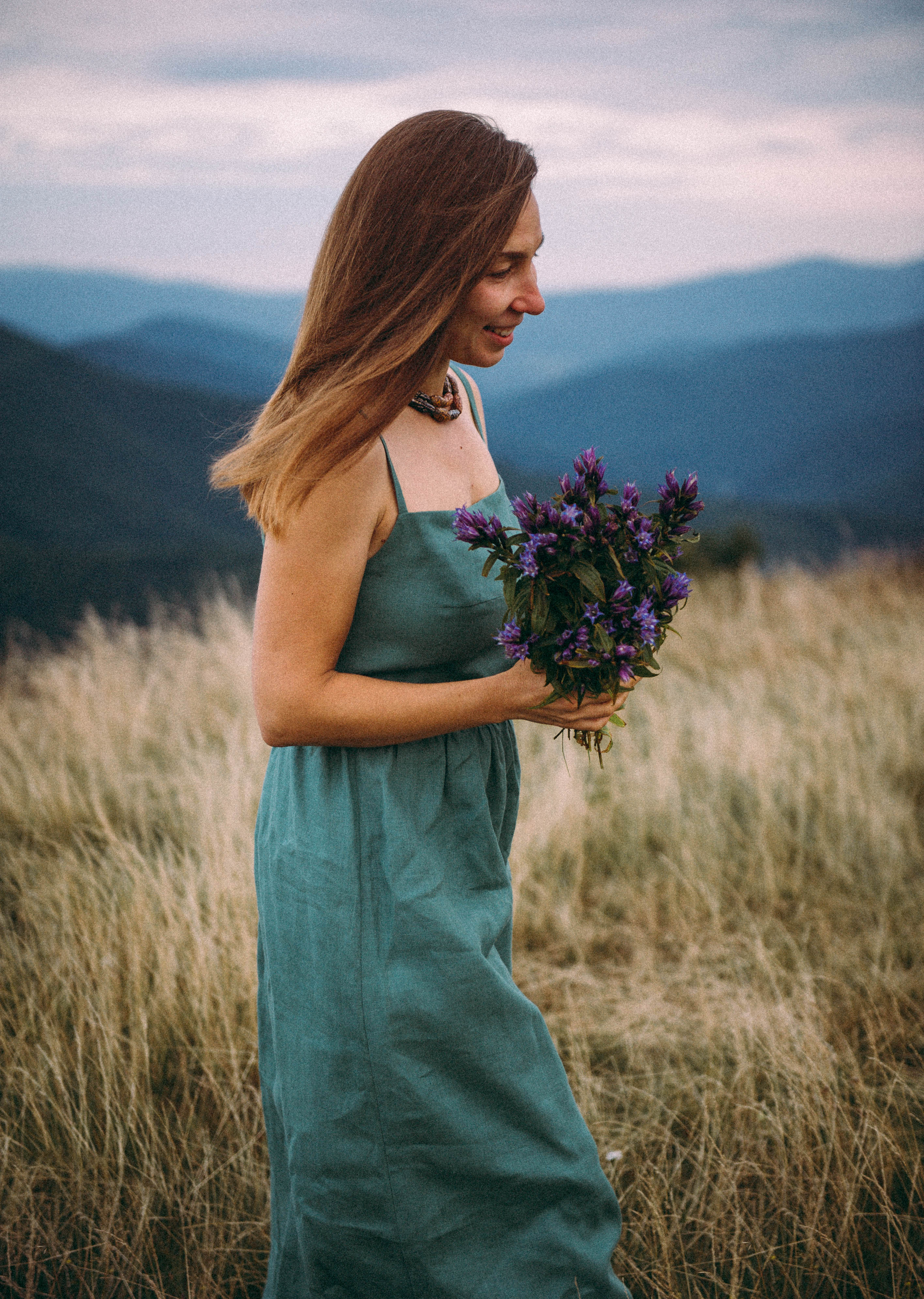 Eco-friendly 100% linen midi dress, adjustable straps and open back, lightweight breathable outfit for warm weather and capsule travel wardrobe