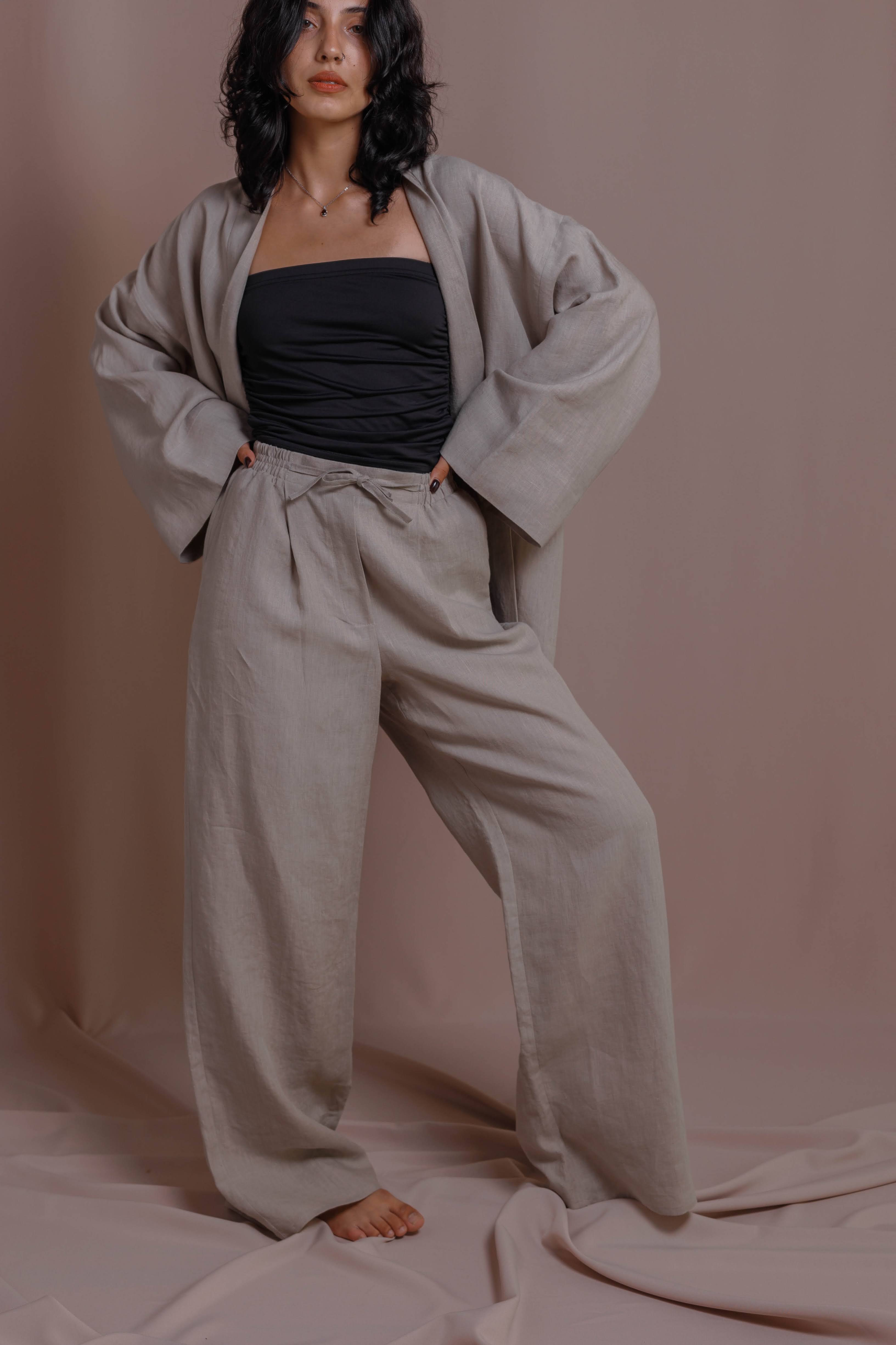 Linen Loose fit pants in light gray styled