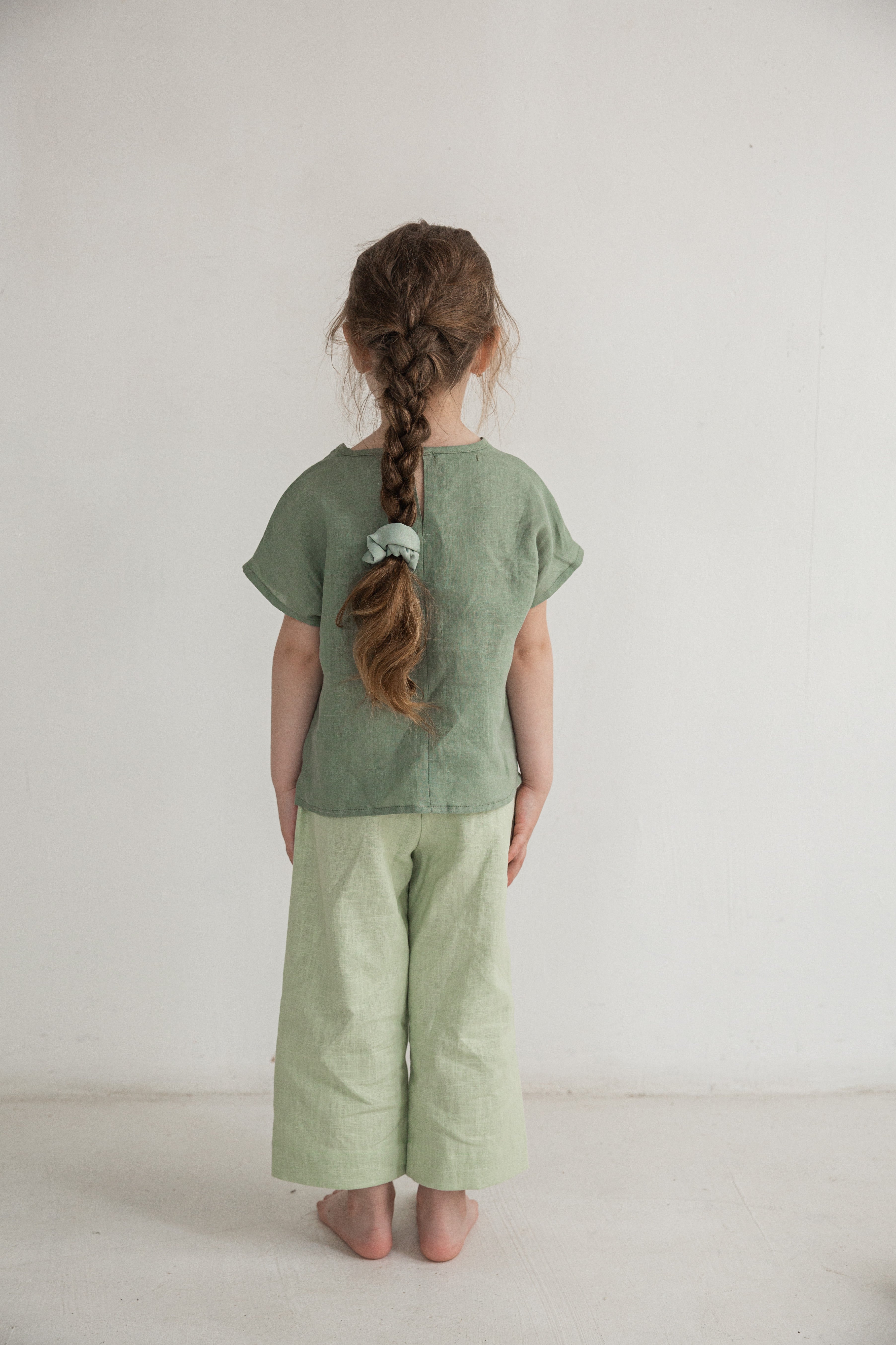 Comfortable girls’ culottes with relaxed fit and soft elastic waist.