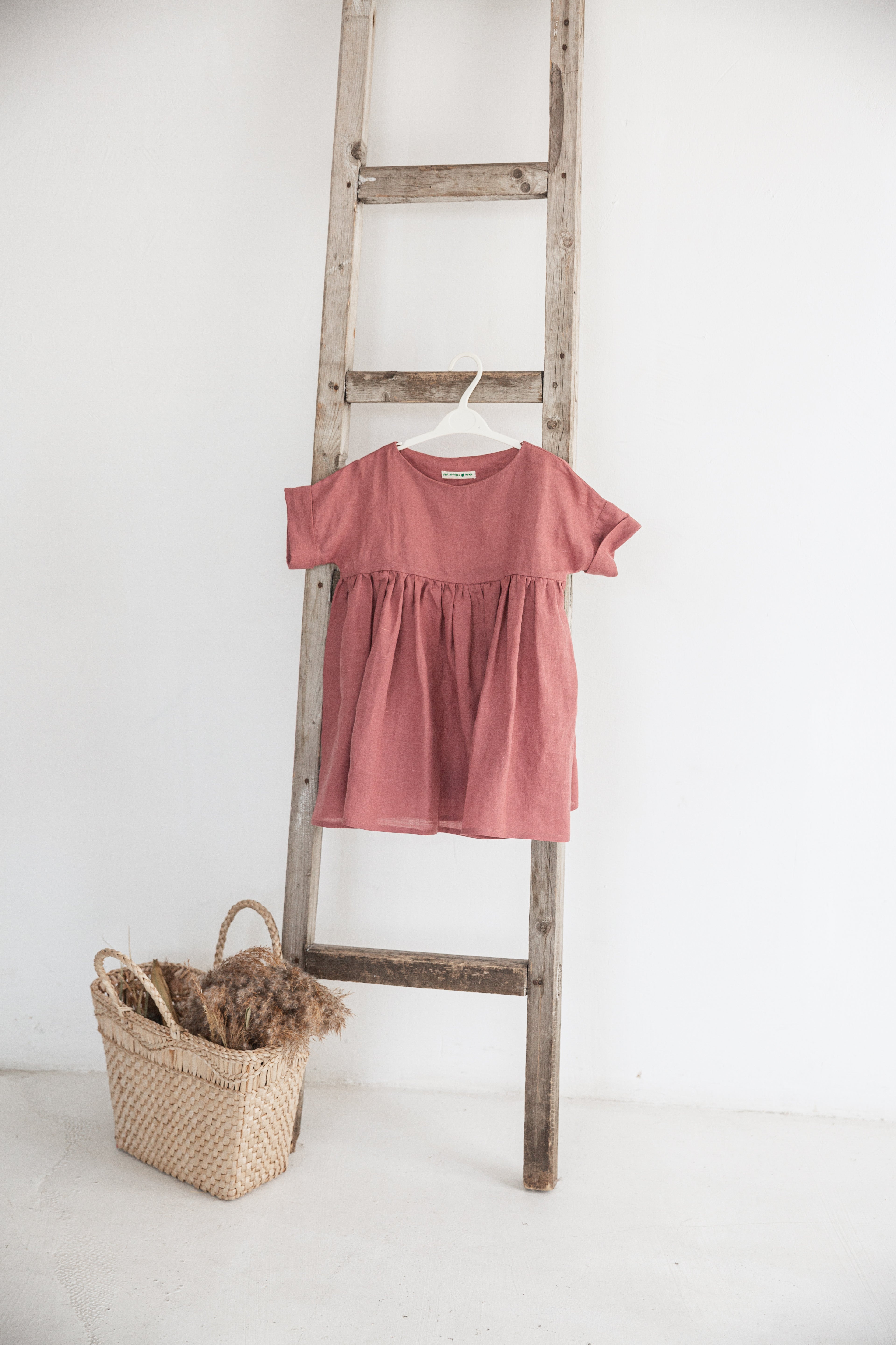 Timeless minimalist girls dress in sustainable ramie fabric, eco friendly children’s clothing