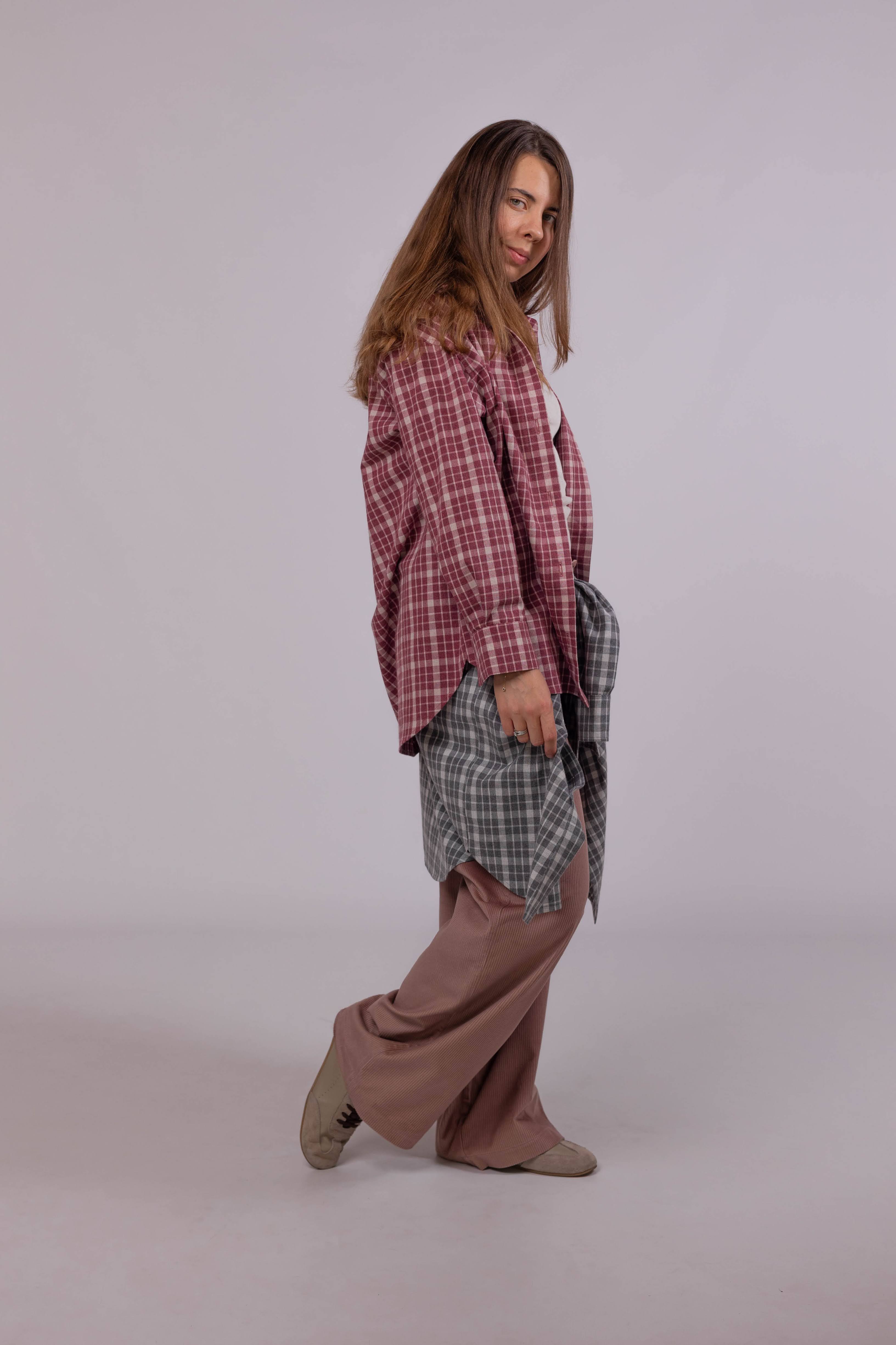 Casual women’s flannel shacket made from warm wool-cotton blend, oversized fit, stylish layering for everyday wear