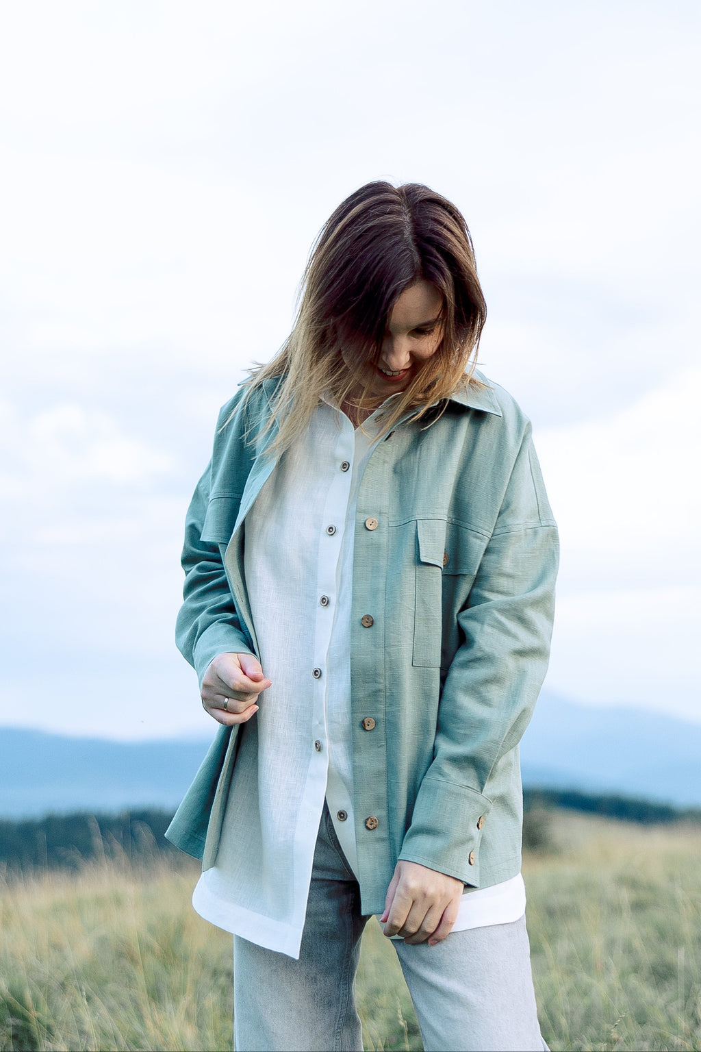 Women’s shirt jacket made of 100% natural nettle fabric in light green color